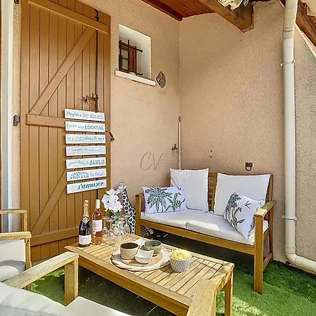 Maison Charmante A + Piscine Partagee Vias