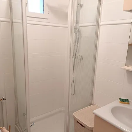 Maison Charmante A + Piscine Partagee * Vias