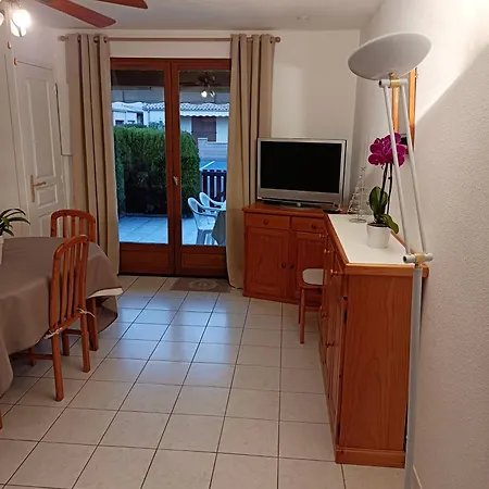 Prázdninový dům Maison Charmante A + Piscine Partagee *