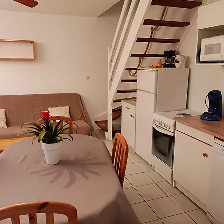 Maison Charmante A + Piscine Partagee Prázdninový dům *