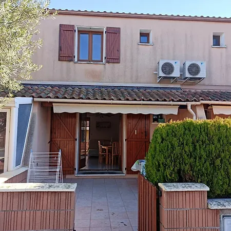 Prázdninový dům Maison Charmante A + Piscine Partagee *